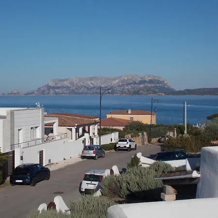 Lejlighed Sardinia Seafront House *